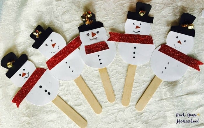 Here are 5 Little Snowmen created with the easy snowman craft for winter fun for kids.