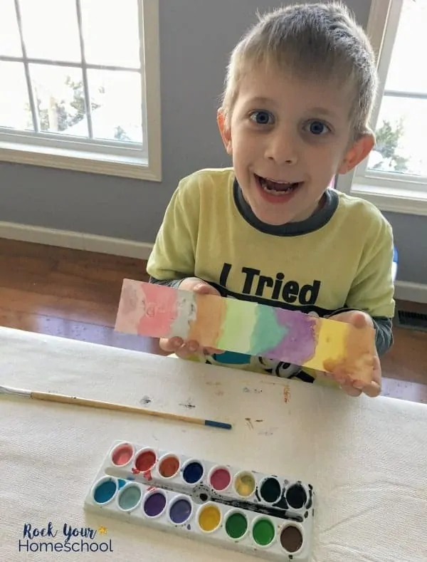 Even your young learners can enjoy these fun & affordable homeschool art classes.