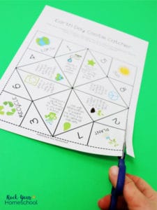 It's simple to cut out & use this free Earth Day cootie catcher.