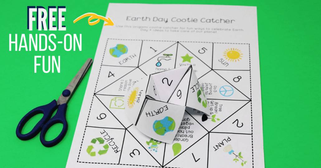 Your kids will love this free Earth Day cootie catcher.
