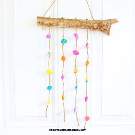 Example of DIY seashell wind chimes craft for kids.